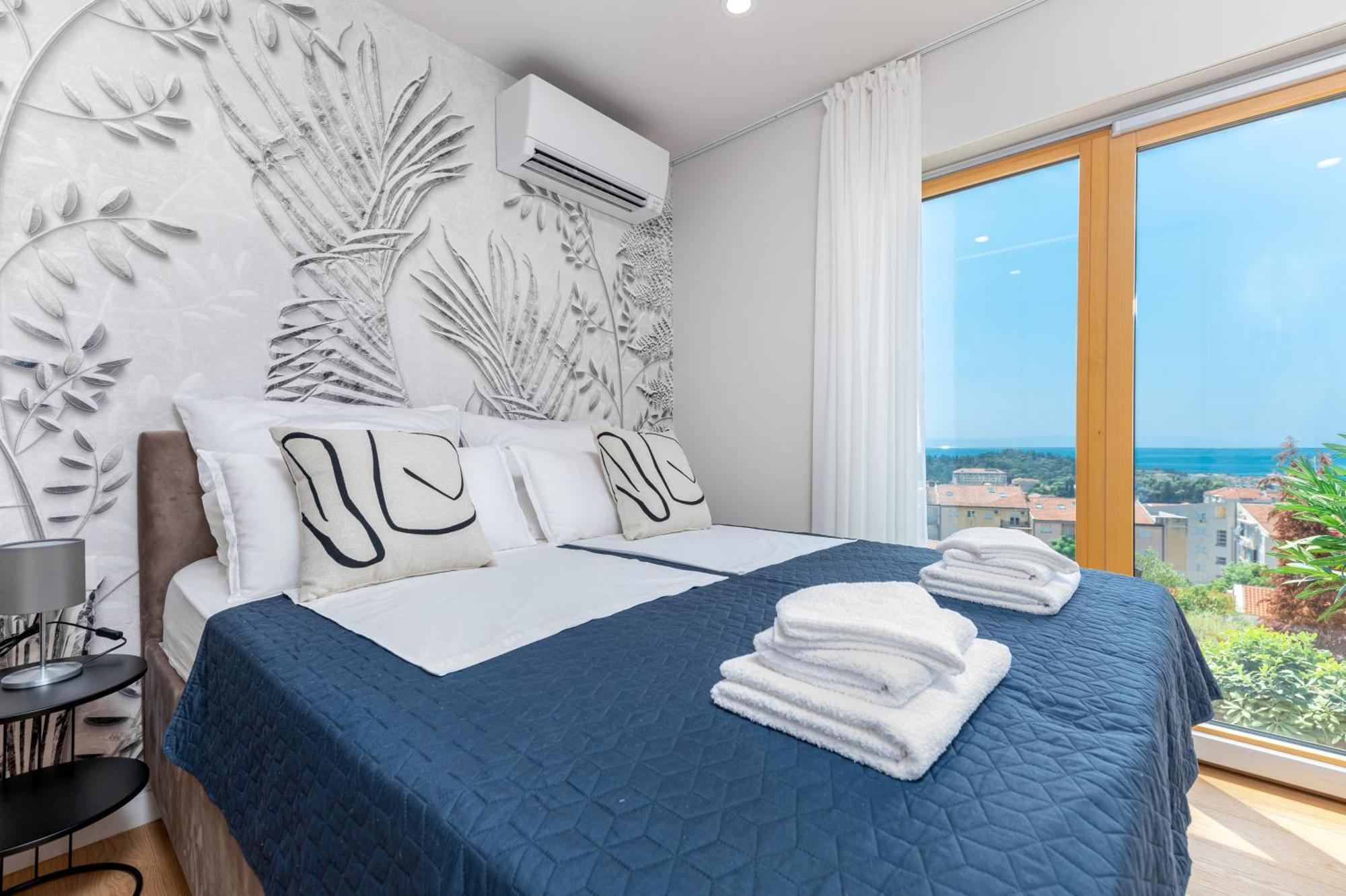 Luxury Adria Sea City & Mountain View Apartment Makarska Esterno foto